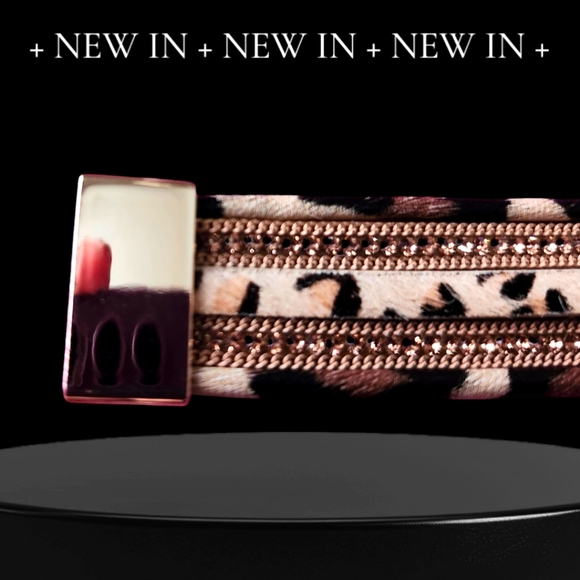 Leopard Print BUNDLE Bracelet W/Magnetic Closure & Leopard 🖤 Earrings 🐆 NWT - Picture 3 of 6